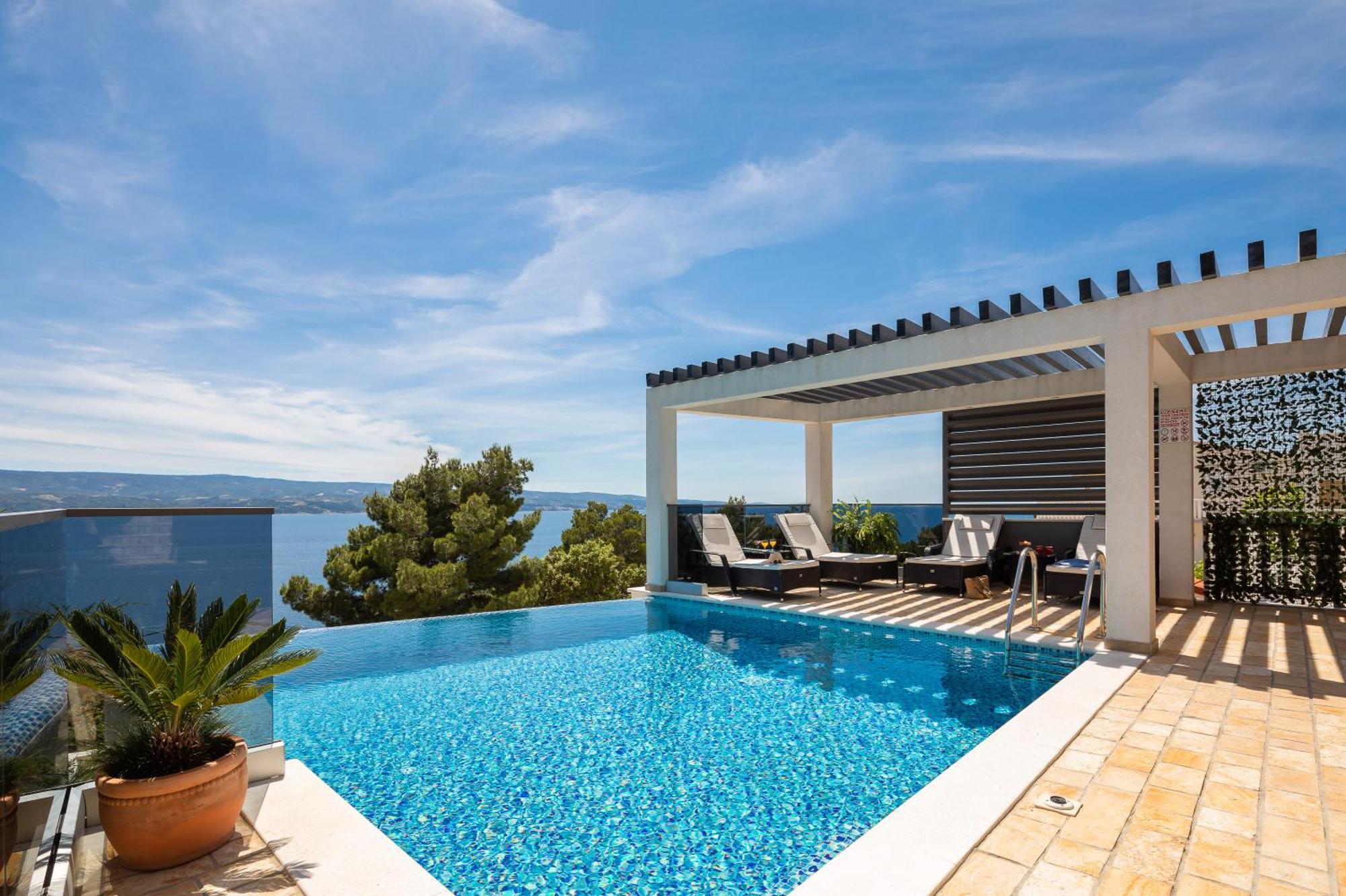 Luxury Seafront Villa With Heated Pool, Jacuzzi, Sea View, 150 M From Beach Stanici Ngoại thất bức ảnh
