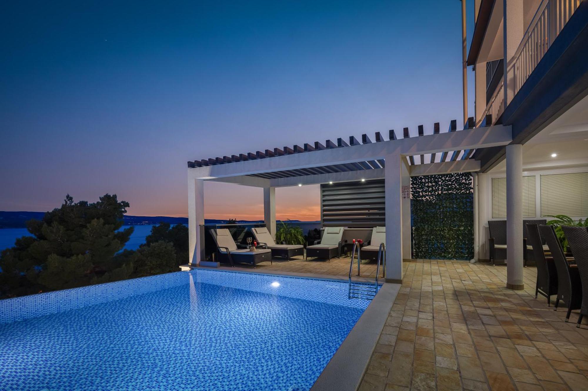 Luxury Seafront Villa With Heated Pool, Jacuzzi, Sea View, 150 M From Beach Stanici Ngoại thất bức ảnh